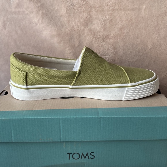 Toms Alpargata Fenix Slip-On - Cedar Green (size 7.5) - Picture 6 of 11